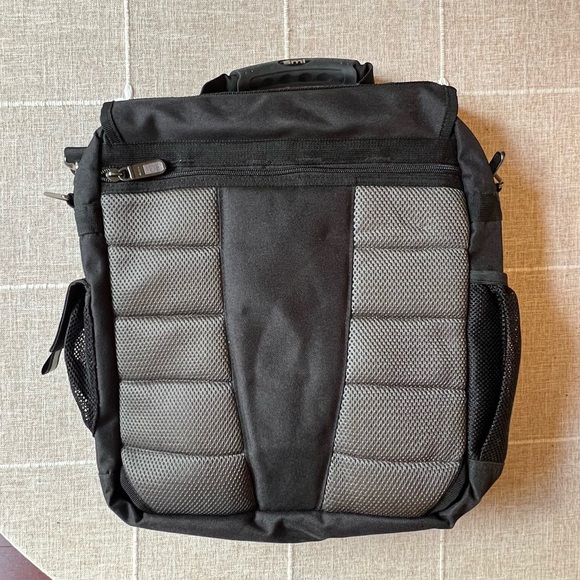 smi Raptors Limited Edition Laptop Messenger Bag - Picture 2 of 3